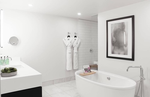 Kingston Bed & Breakfast | Frontenac Club, an Ascend Collection Hotel