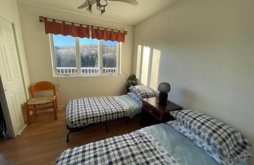 Ferme-Neuve Ski Chalet | Full Chalet - 6 Bdrm Private/Beachfront/Kayaks