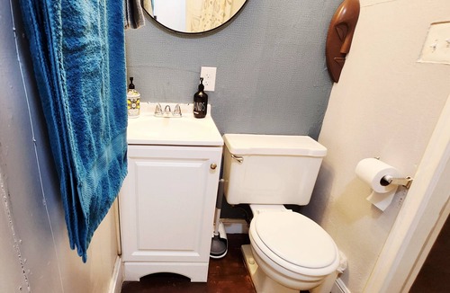 Denton Apartment | Full Cozy Studio Near UNT & Denton Square