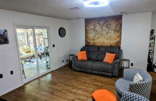 Stillwater House | Game Day Getaway 2, Easy Walk to OSU Stadium