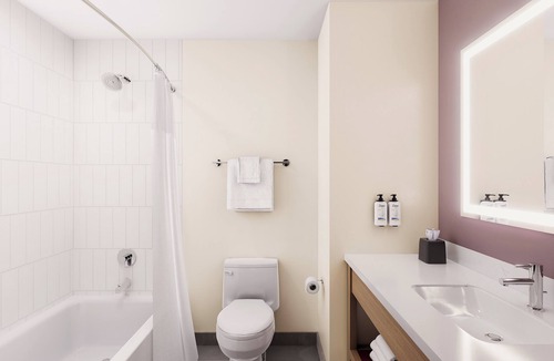 Norman Hotel | Garner Hotel Norman Universirty Area by IHG
