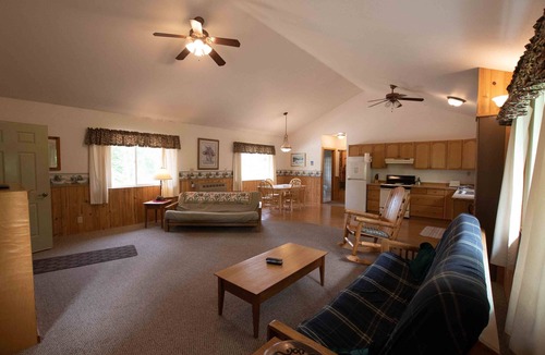 Trapper Creek House | Gate Creek Cabins | Beaver's Hideaway