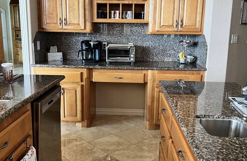 Walden on Lake Conroe House | Gated Waterfront 5000 sqFt Home 5Bdrm-5Bth w Pool/Sauna Dock near Margaritaville