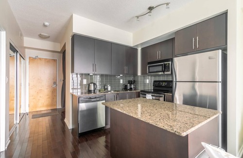 Downtown Toronto Condo | GLOBALSTAY. Classic 2Bd Apartment in Downtown with a Balcony