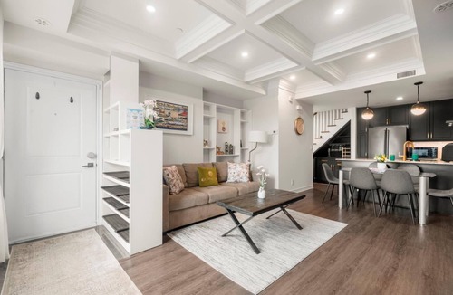Long Branch House | GLOBALSTAY. Townhouse in Etobicoke Minutes Away Waterfront