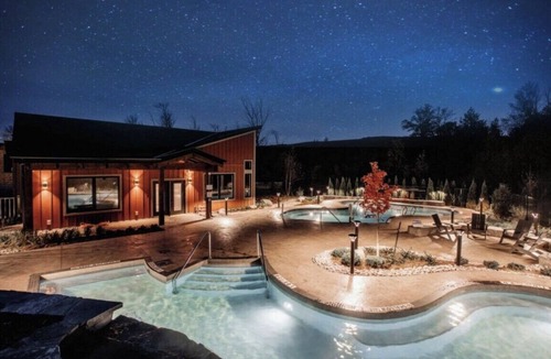Glen Huron Condo | Gorgeous 3br Loft in Blue Mountain - beside the Scandinavian Spa!