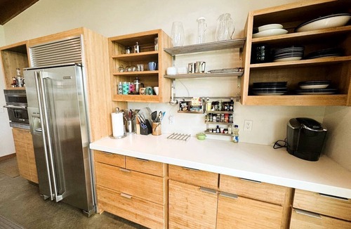 Edgemont Cabin | Gorgeous and Secluded Cabin with Lakefront Views and a Rooftop Terrace, Perfect for a Peaceful Weekend Away