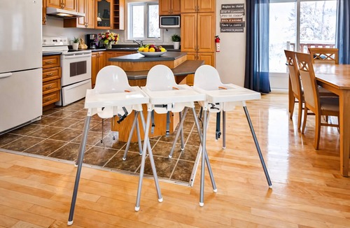 Mille-Isles House | GORGEOUS Quiet Cottage ~ Pool - Hot Tub ~ Family