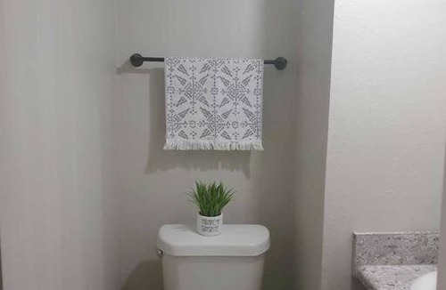 Warr Acres Apartment | Gorgeous Spacious Condo Centrally located in OKC