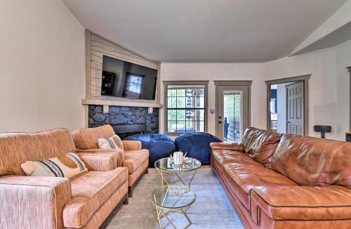 Graford House | Graford Cabin w/Rooftop Deck & Lake Views!