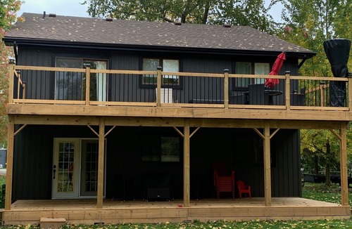 Grand Bend Cottage | Grand Bend Riverfront 4 Season 4 BR cottage close to beaches & conservation area