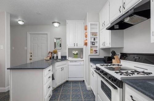 Fort Worth House | Grand Performance Home 3 min to Downtown, Stockyard, AT&T