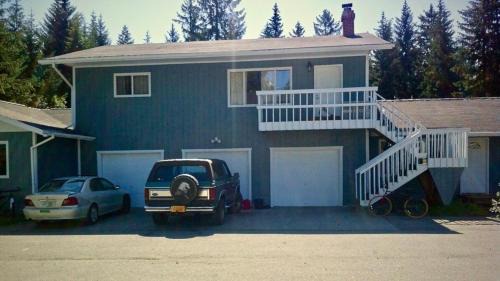 Mendenhall Valley Apartment | Granite Getaway REDUCED PRICE ON TOURS