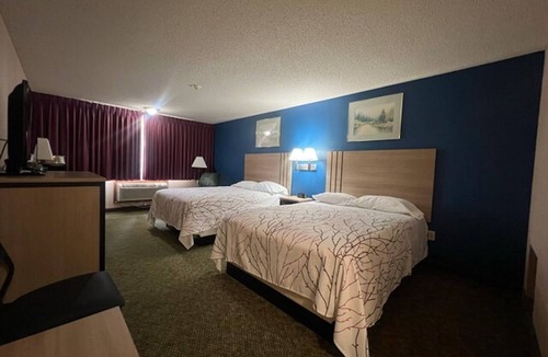 Marysville Hotel | Great for Extended Stays & Local Exploration | 2 Queen Beds w/Free Parking