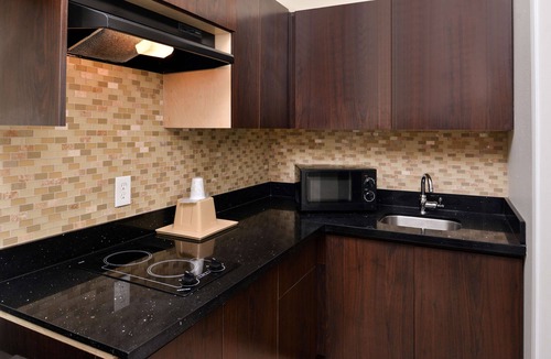 Spring Hotel | Great Relaxing Overnight Stay! 3 Spacious Units! Minutes Away to Old Town Spring