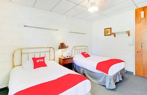 Drumright House | Great Stay, Convenient Location! 2 Comfortable Units, Pets are Allowed Here!