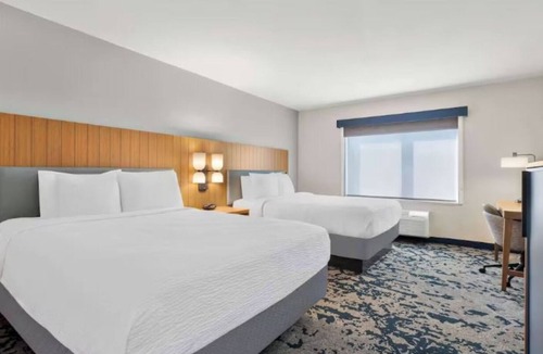 South Baton Rouge Hotel | Great Stay with Indoor Pool Close to Museums, and Perkins Rowe Shopping