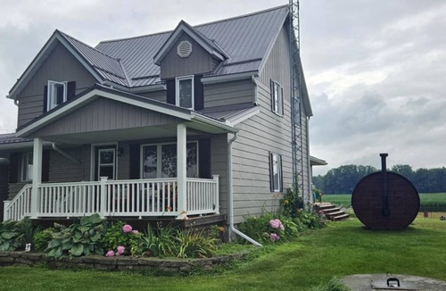 West Elgin House | Greenly's Getaway