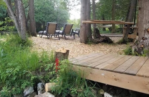 Chatsworth Cabin | Greyridge Glamping "Paradise Island " Retreat