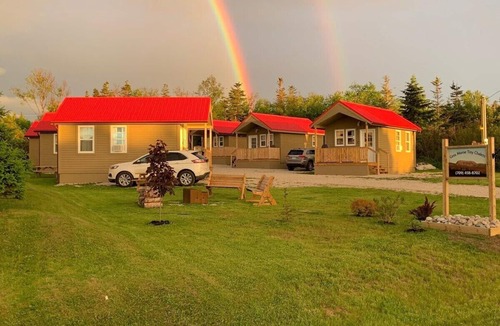 Rocky Harbour House | Gros Morne Tiny Chalets
