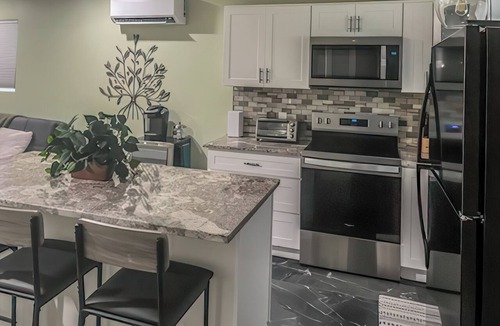 Cedar Hill House | Guest Villa