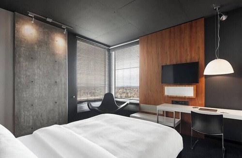 Brossard Hotel | Hôtel Alt Quartier DIX30