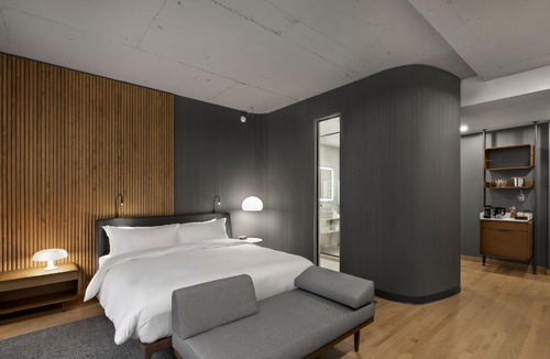 Downtown Montreal Hotel | Hôtel Le Germain Montréal