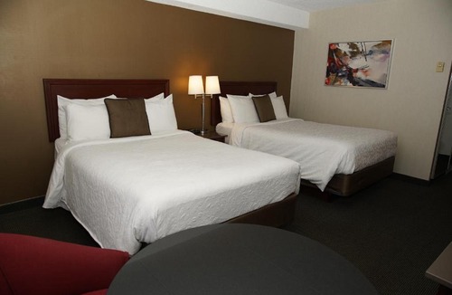 Boucherville Hotel | Hôtel WelcomInns