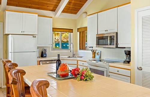 Poipu House | Hale Kai Kea | 3 King Suites, Bonus Room, Lanai & Tropical Paradise