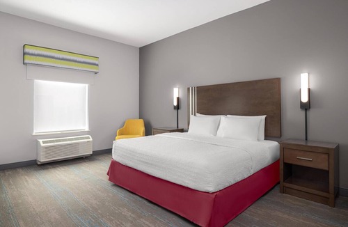 Kenedy Hotel | Hampton Inn Kenedy