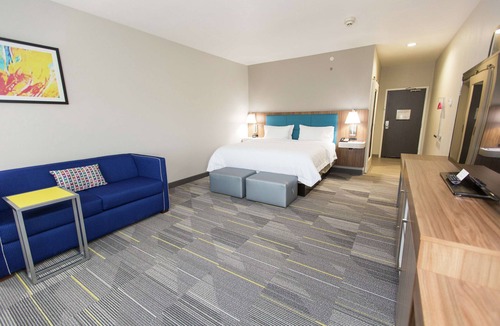 Mustang Hotel | Hampton Inn Mustang