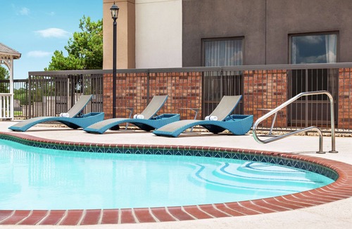 Paris Hotel | Hampton Inn Paris