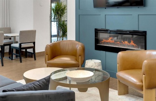 Unionville Hotel | Hampton Inn & Suites by Hilton Toronto Markham