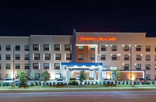 White Rock Hills Hotel | Hampton Inn & Suites Dallas East