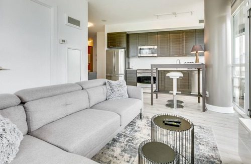 Fort York Apartment | Harbour Front Crown Jewel