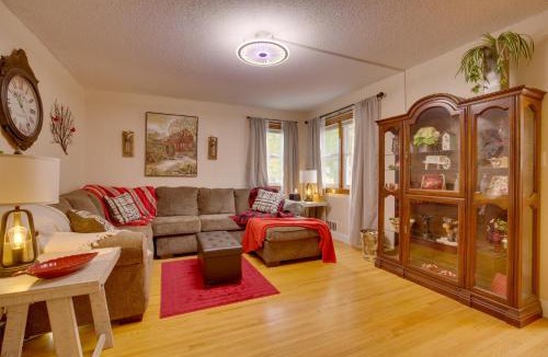 Harmony House | Harmony Home w/Fire Pit: 5 Mi to Niagara Cave!