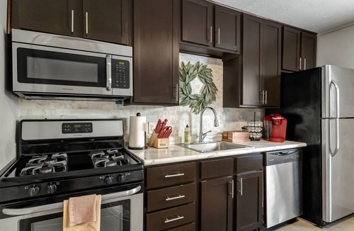 College Station Apartment | Harvest: King Bed+Bunk Beds, Walk to A&M Campus