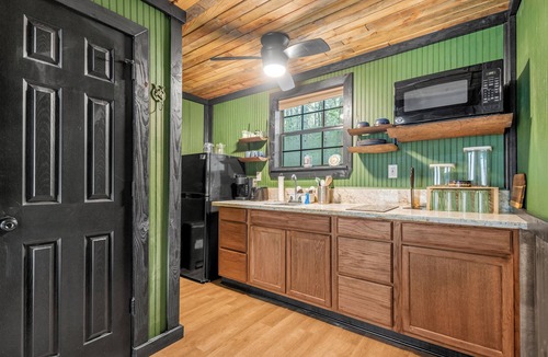 Mineola Cabin | Hawks Retreat