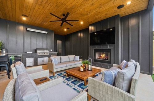 Hot Springs House | Heated Pool | Indoor Slide | Lakeside w/Dock
