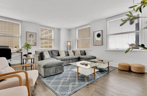 Downtown Fort Worth Apartment | HEB 104 Spacious Condo Downtown Fort Worth, Free Parking, Gym