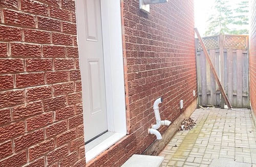 Brampton Apartment | Hidden Gem
