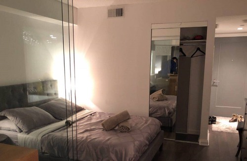 Bloor-Yorkville Condo | High End Toronto Downtown Condo (Bay/Museum station)