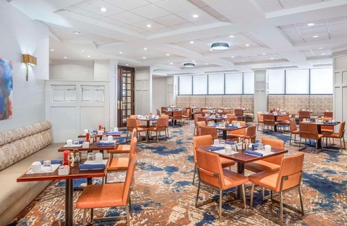 North Arlington Hotel | Hilton Arlington