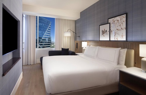 Plano Hotel | Hilton Dallas/Plano Granite Park