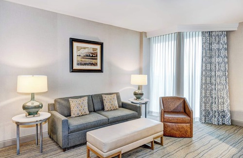 Grapevine Hotel | Hilton DFW Lakes Executive Conference Center
