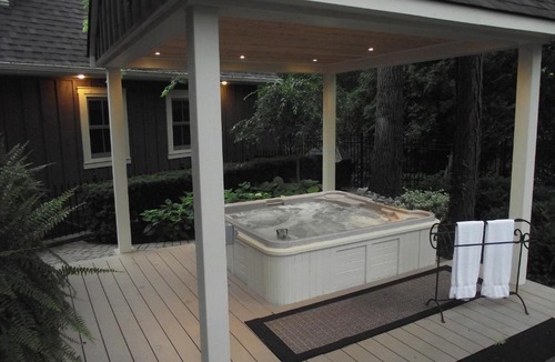 Old Town Historic District Bed & Breakfast | Historic Davy House Bed & Breakfast
