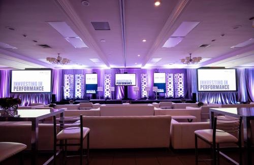Burlington Hotel | Holiday Inn Burlington Conference Centre by IHG