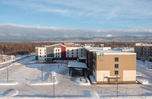 Midtown Anchorage Hotel | Holiday Inn Express & Suites Anchorage - Midtown