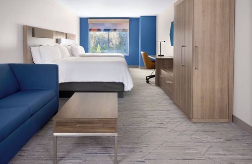 Cushing Hotel | Holiday Inn Express & Suites Cushing by IHG