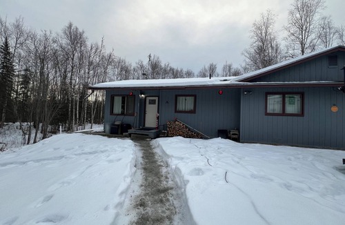 Big Lake House | Holly’s Haven 2-bedroom/2-bath house in Big Lake.